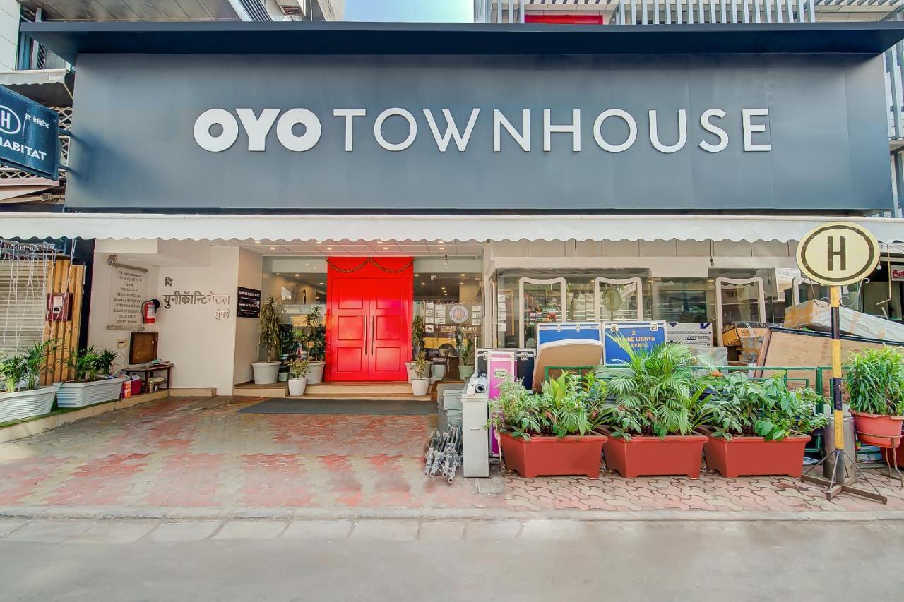 فندق Vaccinated Staff- Oyo Townhouse 105 Khar West Station مومباي المظهر الخارجي الصورة